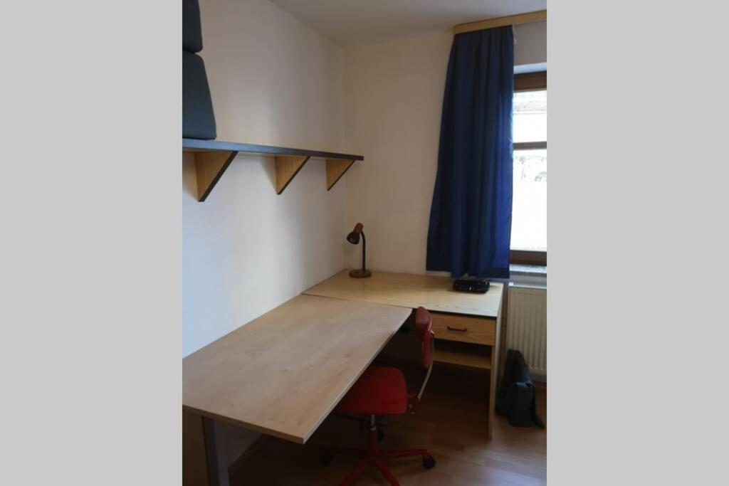 Center,near Uni And Train Station Apartment *